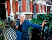 Бабушка британской словесности получила Нобелевскую премию