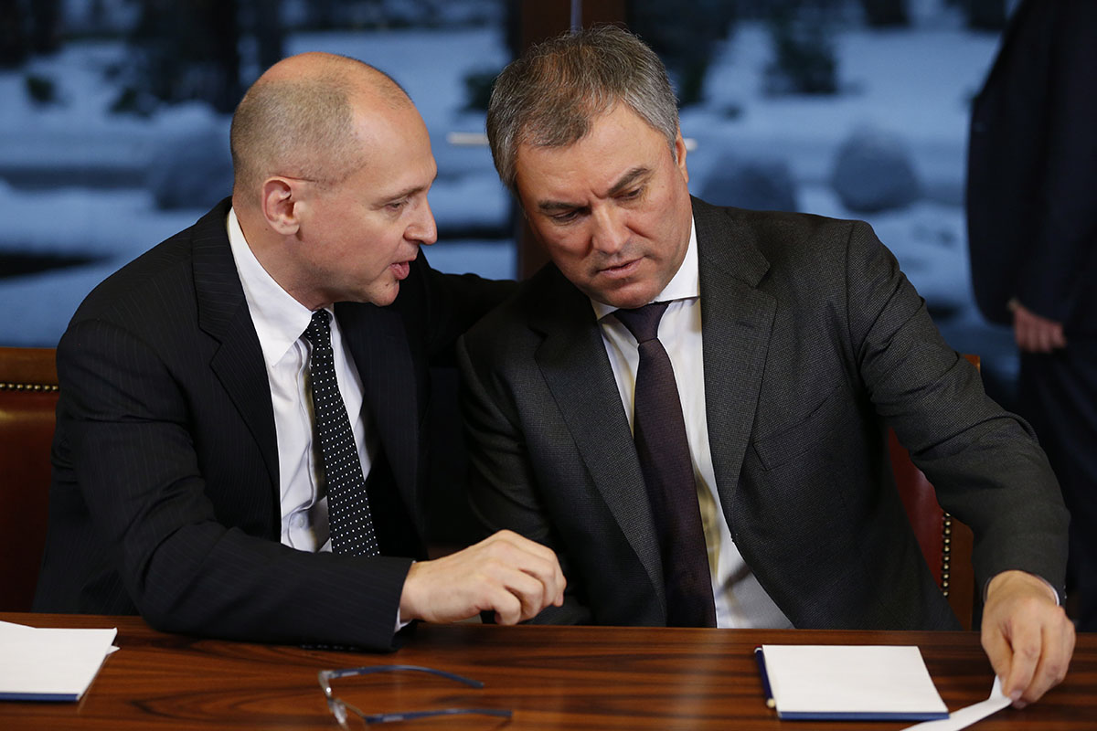 Кремль займётся Медведевым картинка Кремль займётся Медведевым картинки