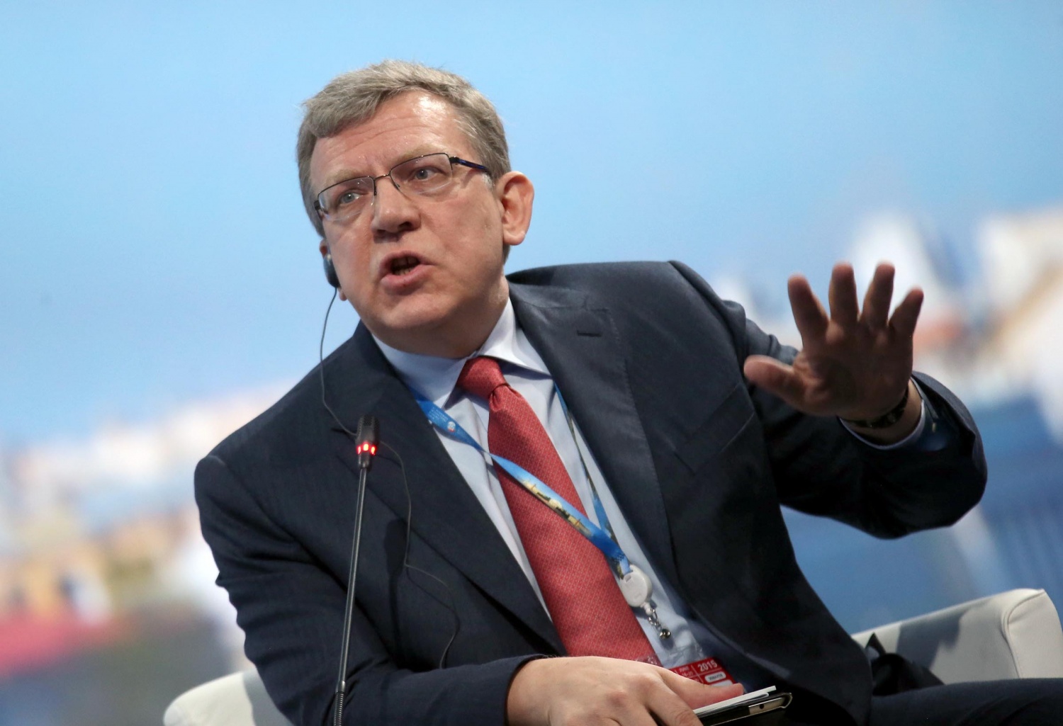 Смотрите - Правительство назначал не тот Путин, за которого голосовали видео Смотреть - Правительство назначал не тот Путин, за которого голосовали видео