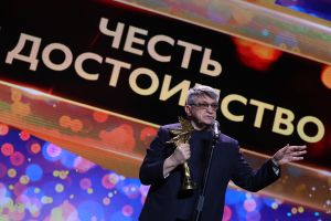 На вручении премии «Ника» режиссер Александр Сокуров произнес речь в защиту задержанных школьников на воскресных митингах