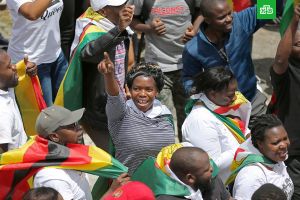 Переворот в Зимбабве: Мугабе отстранен от руководства правящей партией. Ему грозит импичмент