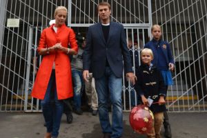 Дети помогли Навальному получить условный срок