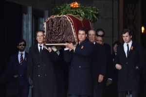 Перезахоронение Франко