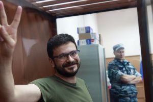 Илья Яшин* из тюрьмы: Не вините всех русских за путинскую войну