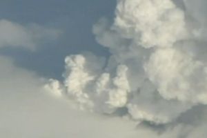 Облако вулканической пыли движется к Европе (ВИДЕО)
