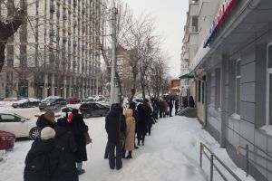 «Просто перемен хочется и дичь надоела»: почему россияне ставят подписи за Надеждина