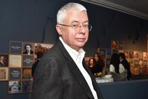 Вехи Малашенко: ЦК, НТВ, Собчак