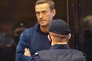 Навальный*: «Удары по гражданской инфраструктуре Украины показывают беспомощность российской армии»‎