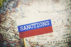 Fitch и S&P предрекли России ущерб от санкций даже без вторжения в Украину