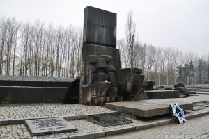 Освенцим vs Аушвиц