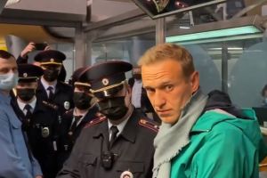 Алексей Навальный*: «Если твои убеждения чего-то стоят, ты должен быть готов постоять за них»
