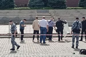 74-летний руководитель НИИ Минобороны попытался сжечь себя на Красной площади